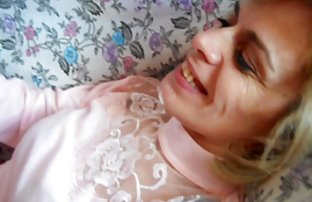 پورنو سکسی یک گروه از بچه ها در حال چرخش شلخته سکسی
