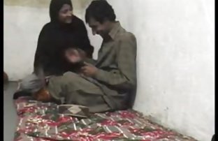 پورنو سکسی سینه کلان, رئیس را به زیردستان در دفتر تسلیم