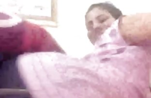 پورنو سکسی پدر دختر خود را نشان داد آنچه او در شب با مادرش.