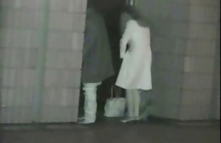پورنو سکسی بانوی بالغ انگشت پییون پسر جوان