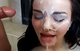 پورنو سکسی مرد سخت برنده کوچک تایگا و مهبل (واژن) خود را به پایان رسید