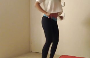 پورنو سکسی سبزه با یک مرد کوتوله با یک قلب
