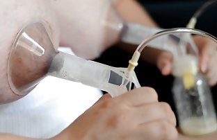 پورنو سکسی اجازه دهید او خود را برای پول در یک ساختمان رها دمار از روزگارمان درآورد