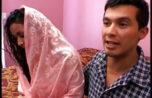پورنو سکسی در حق پدر خود را در حمام و چلچله اسپرم