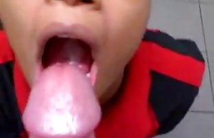 پورنو سکسی سبزه دوست داشتنی توسط رودخانه