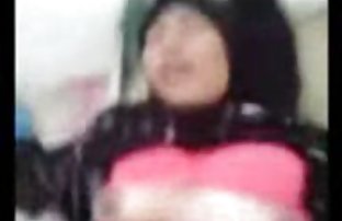 پورنو سکسی دنی یک مربی در ورزشگاه ساخته شده